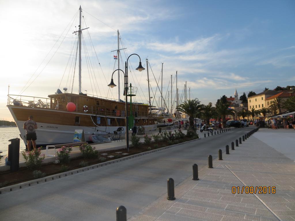 Apartmani Adriatic Rogoznica  Kültér fotó